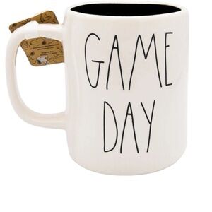 NWT Rae Dunn x Peanuts  Game Day Mug. Snoopy & Woodstock cup. 16 oz( ON HOLD)